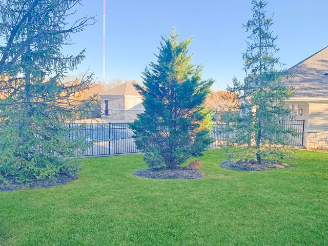 315 Ivy Ridge Drive, 315 315, Newport, KY 41076