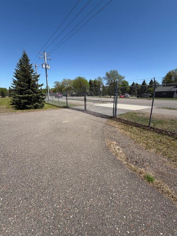 901 County Road 43 NW, Big Lake, MN 55309 — exterior