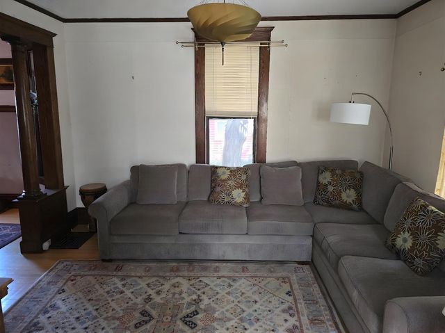806 E 36th Street, Minneapolis, MN 55407