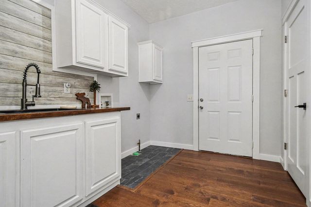 3360 S State Road 39, North Judson, IN 46366