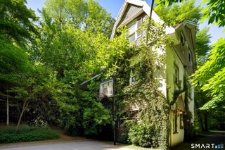 180 Fresh Meadow Lane, Milford, CT 06461