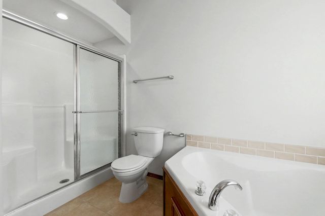 11428 E Pine Meadow Ct, Wichita, KS 67206