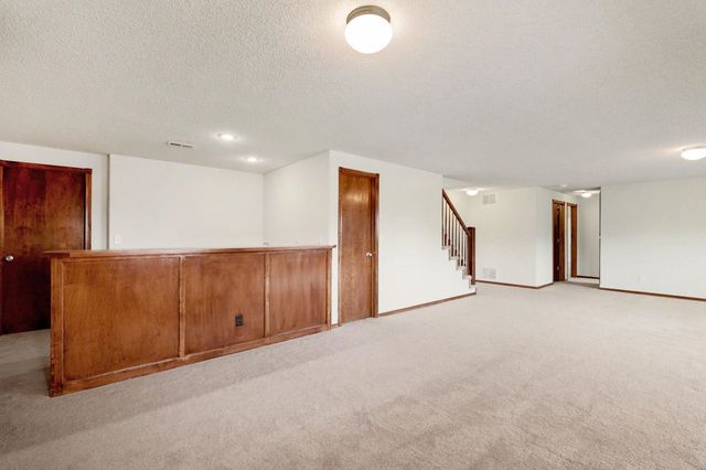 11428 E Pine Meadow Ct, Wichita, KS 67206