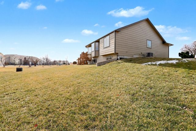 11428 E Pine Meadow Ct, Wichita, KS 67206