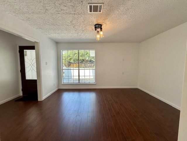 501 Valley Brook Drive, La Porte, TX 77571