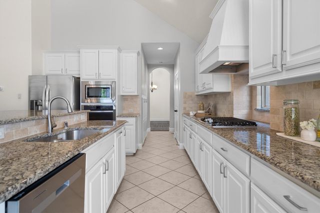 1517 Presley Way, Lantana, TX 76226
