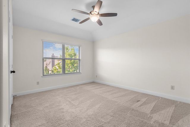 1517 Presley Way, Lantana, TX 76226