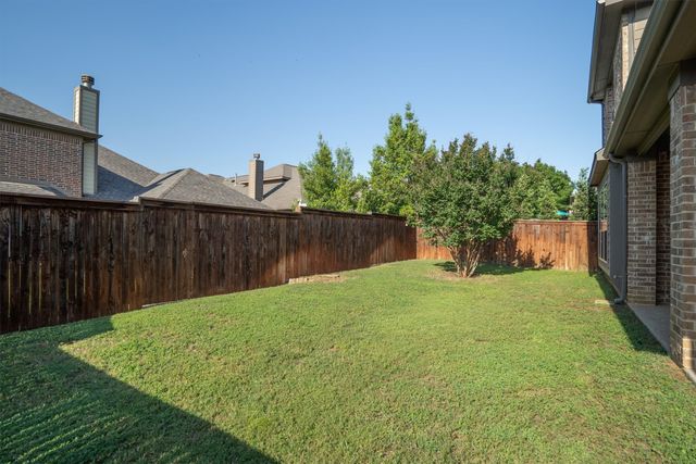 1517 Presley Way, Lantana, TX 76226
