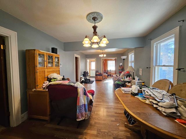 515 8th Ave NE, Minot, ND 58703