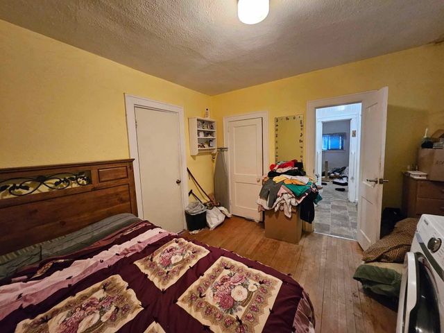 515 8th Ave NE, Minot, ND 58703