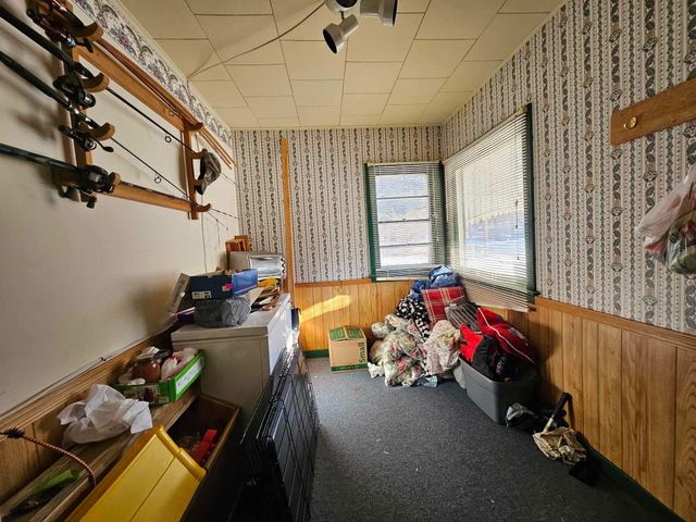 515 8th Ave NE, Minot, ND 58703