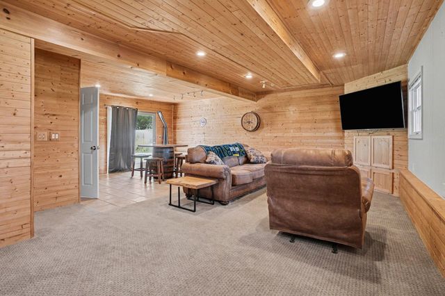 58446 Greenfield Court, Fabius Twp, MI 49093