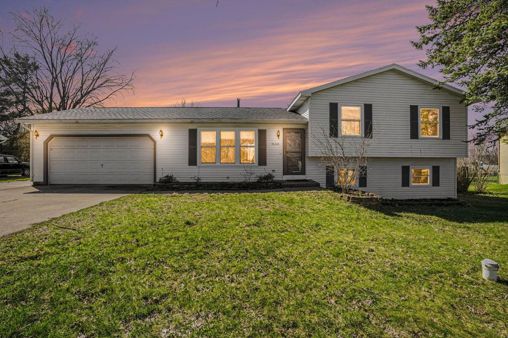 58446 Greenfield Court, Fabius Twp, MI 49093