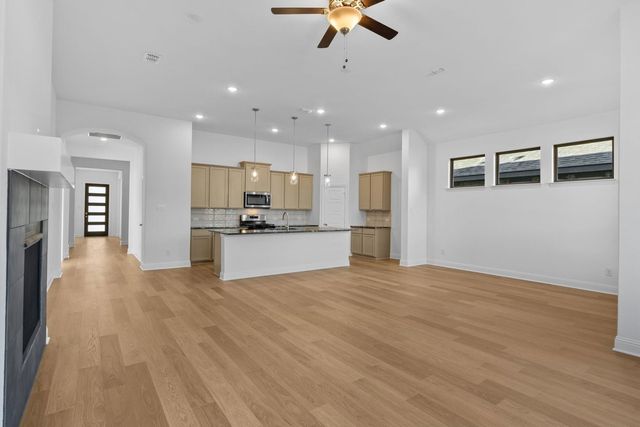 4512 Norcross Drive Lane, Fort Worth, TX 76036