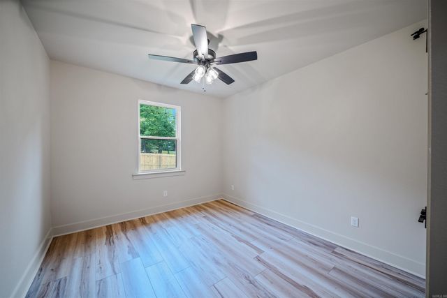 113 Red Wing Way, Haskell, AR 72015