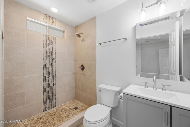 6644 S 6TH Avenue, Phoenix, AZ 85041