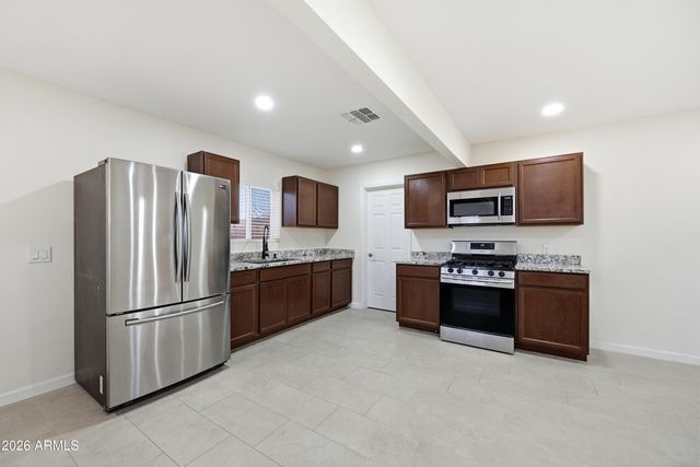 6644 S 6TH Avenue, Phoenix, AZ 85041