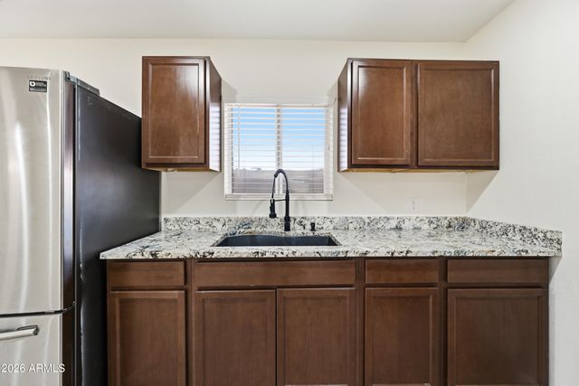 6644 S 6TH Avenue, Phoenix, AZ 85041