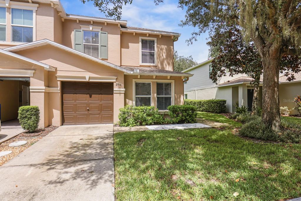 2916 ROYAL TUSCAN LANE, Valrico, FL 33594
