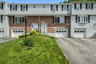 30 Plantation Road 30, Oxford, MA 01540