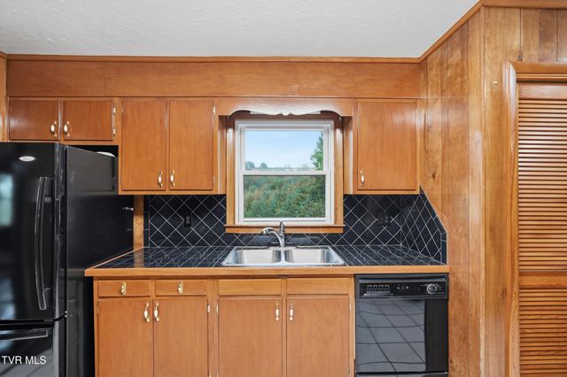 578 Blakley Drive, Kingsport, TN 37664