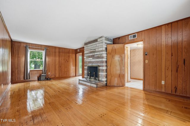 578 Blakley Drive, Kingsport, TN 37664