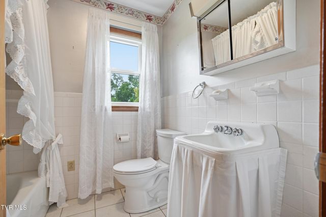 578 Blakley Drive, Kingsport, TN 37664