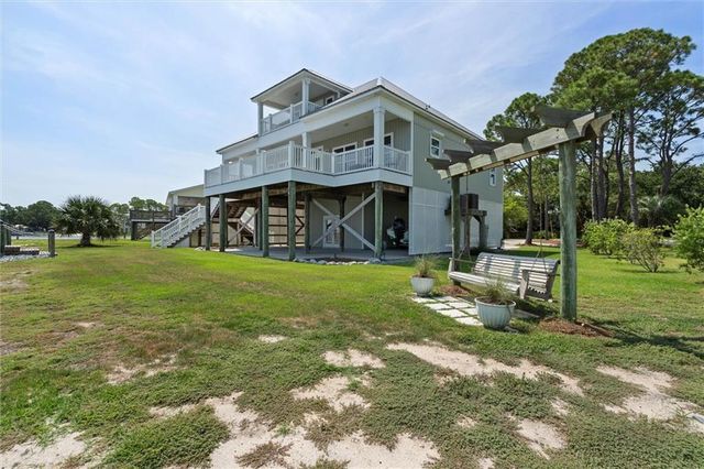 409 Carolyn Circle, Dauphin Island, AL 36528