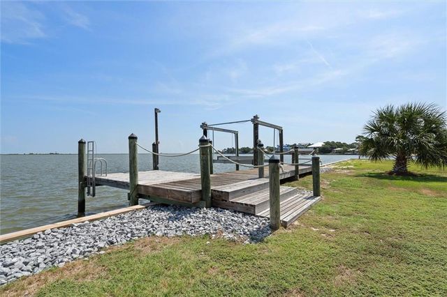 409 Carolyn Circle, Dauphin Island, AL 36528