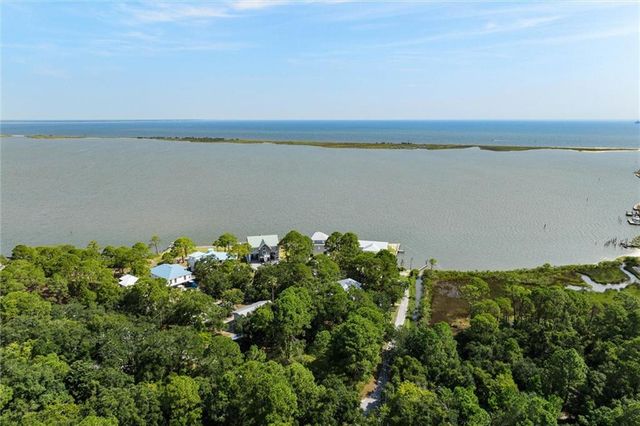 409 Carolyn Circle, Dauphin Island, AL 36528