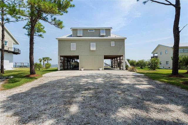 409 Carolyn Circle, Dauphin Island, AL 36528