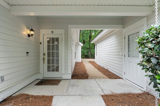 15 Indigo Run Dr Unit 5, Hilton Head Island, SC 29926