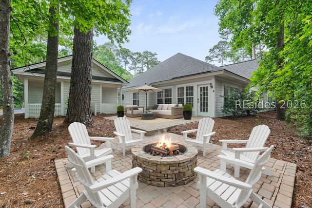 15 Indigo Run Dr Unit 5, Hilton Head Island, SC 29926