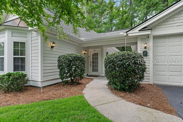 15 Indigo Run Dr Unit 5, Hilton Head Island, SC 29926