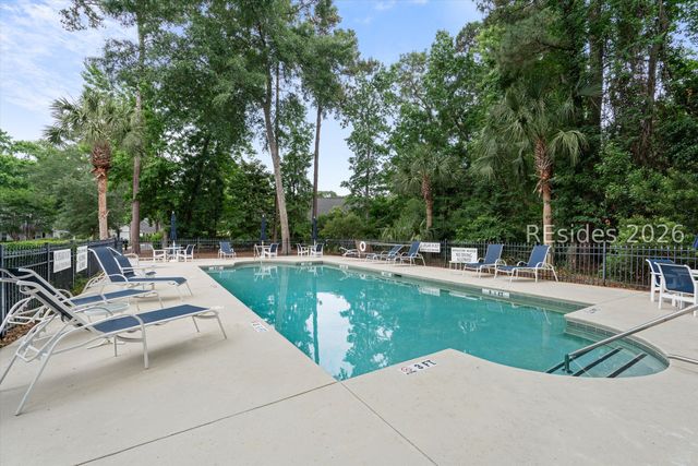 15 Indigo Run Dr Unit 5, Hilton Head Island, SC 29926