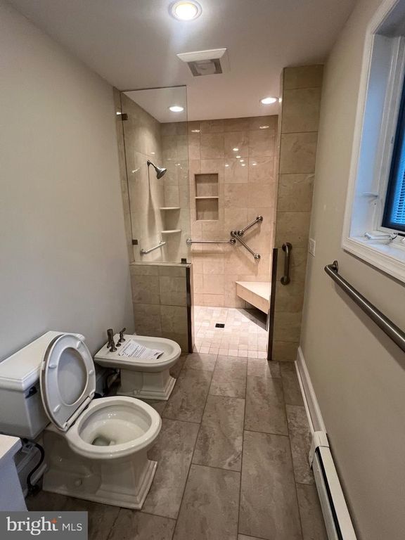 Image 19 of property listing at 111 VIRGINIA AVE, Edgewater, MD 21037
