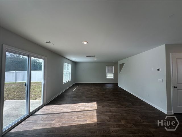 556 Turpentine Trail, Bloomingdale, GA 31302