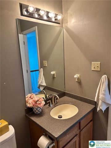 4178 Cartier, South Whitehall Twp, PA 18104