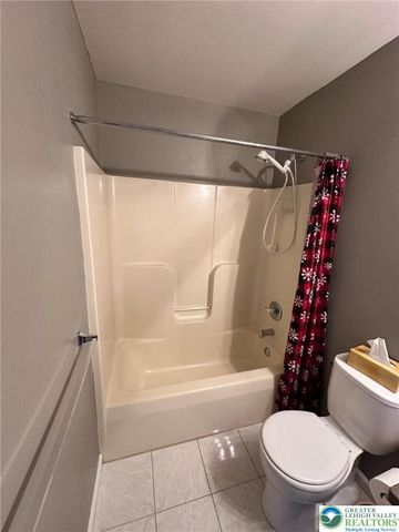 4178 Cartier, South Whitehall Twp, PA 18104