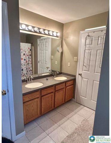 4178 Cartier, South Whitehall Twp, PA 18104