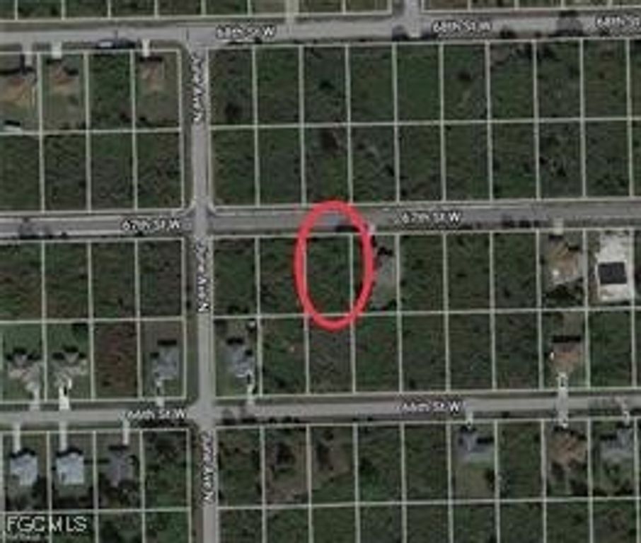 2815 67th ST W, Lehigh Acres, FL 33971