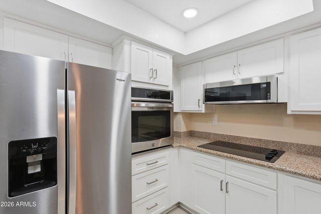 17404 N 99th Avenue 307, Sun City, AZ 85373