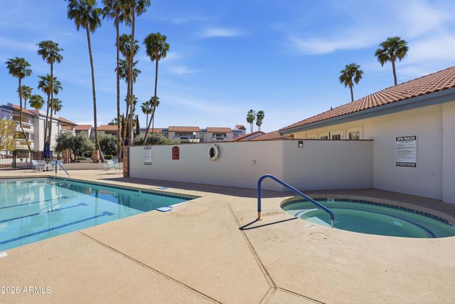 17404 N 99th Avenue 307, Sun City, AZ 85373