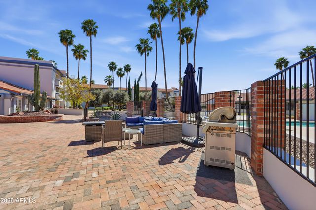 17404 N 99th Avenue 307, Sun City, AZ 85373