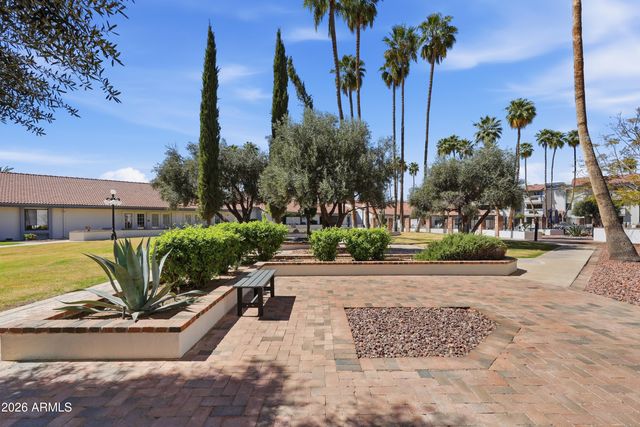 17404 N 99th Avenue 307, Sun City, AZ 85373