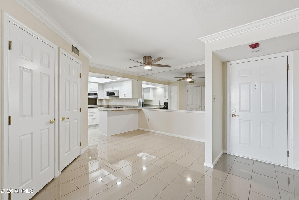 17404 N 99th Avenue 307, Sun City, AZ 85373 — photo 2