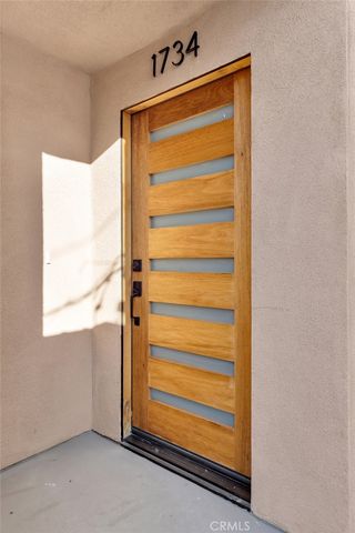 1734 Carmona Avenue, Los Angeles, CA 90019