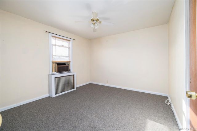 1558 9th Street Lower, West Babylon, NY 11704