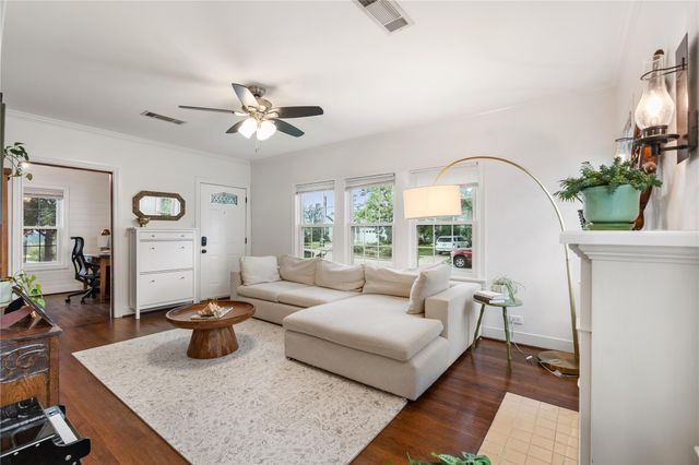 930 Dorothy Street, Houston, TX 77008