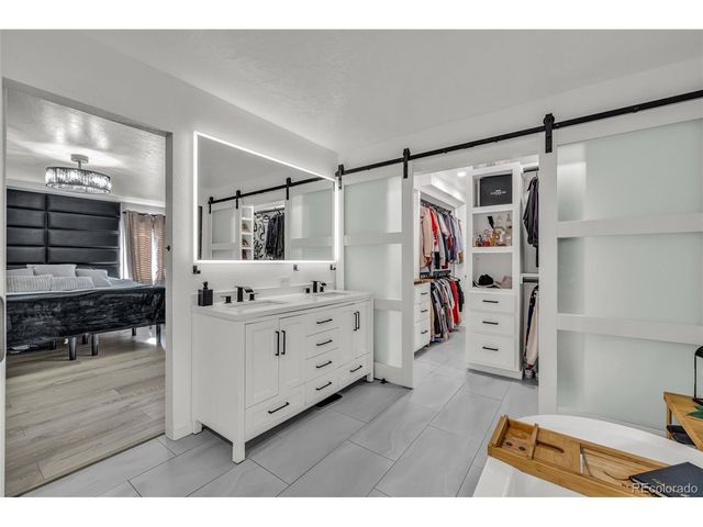 8350 Lightening View Dr, Parker, CO 80134